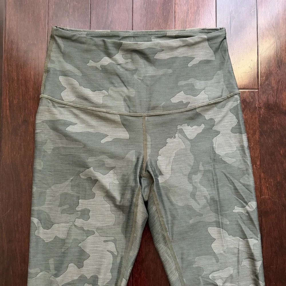 PrAna Women’s Electa High Rise Athletic Work Out Leggings Size S Camo Green gym - Picture 2 of 7